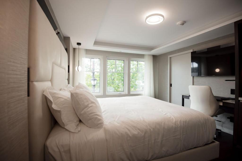 The Reid Hotel Vanderhoof ภายนอก รูปภาพ