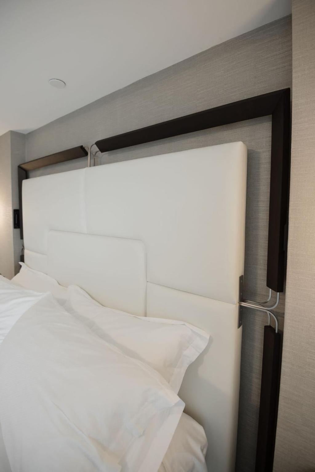 The Reid Hotel Vanderhoof ภายนอก รูปภาพ